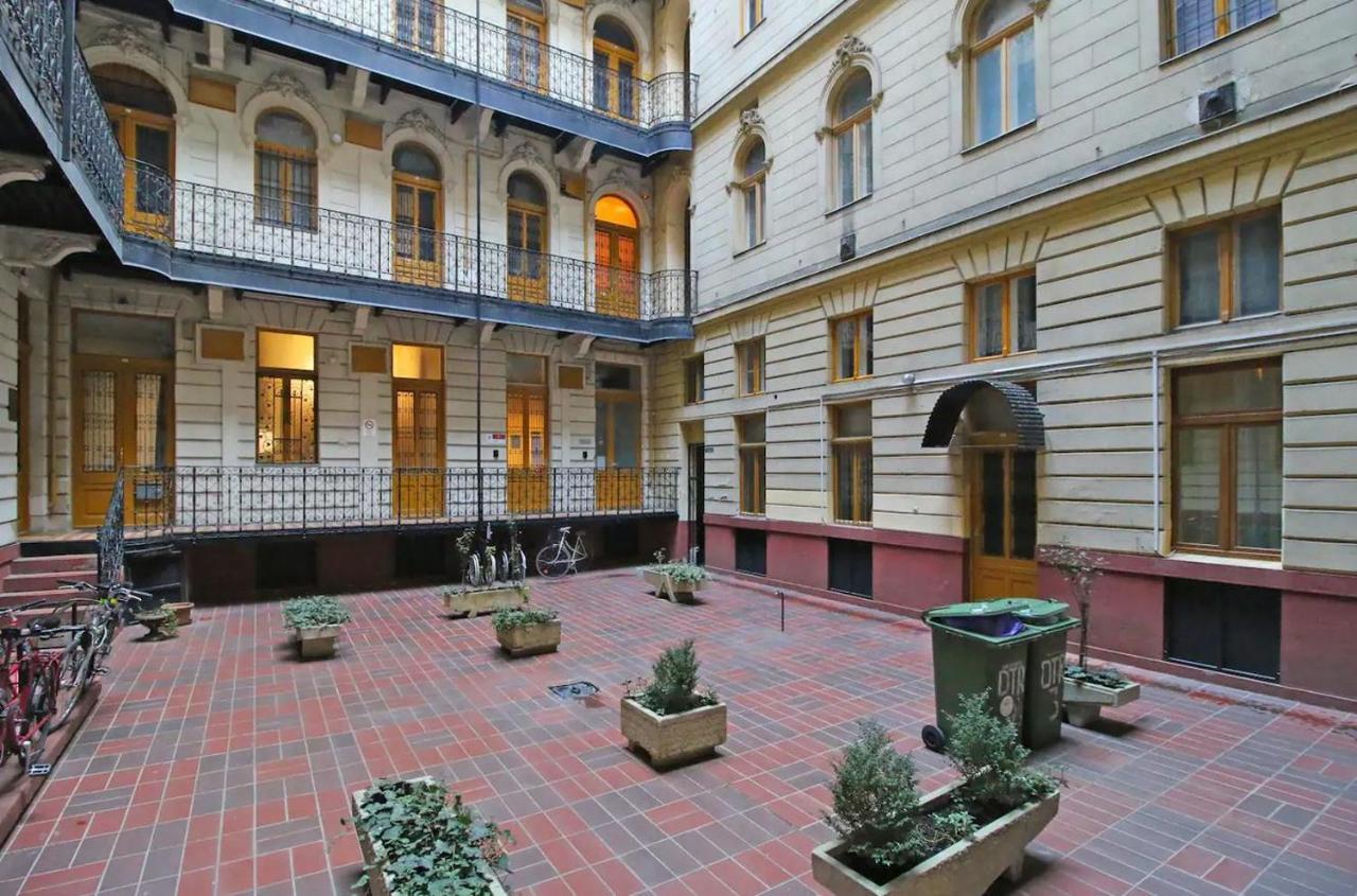 Cosy Cottage - Cheerful Apartment In The Center Budapest Luaran gambar